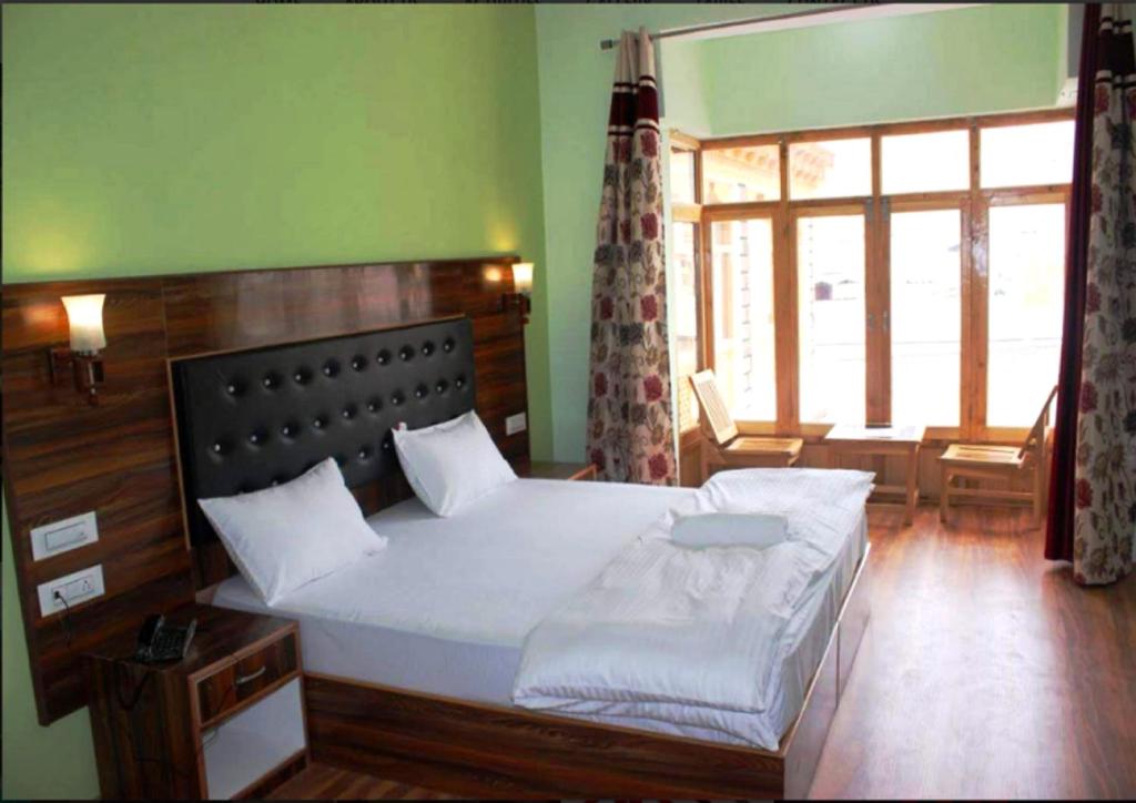 Двухместный (Стандартный двухместный номер с 1 кроватью) отеля TIH Hotel Jeevanam Villa, Лех