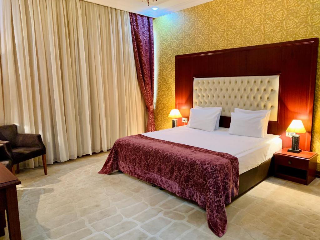 Отель Clover Hotel Baku, Баку