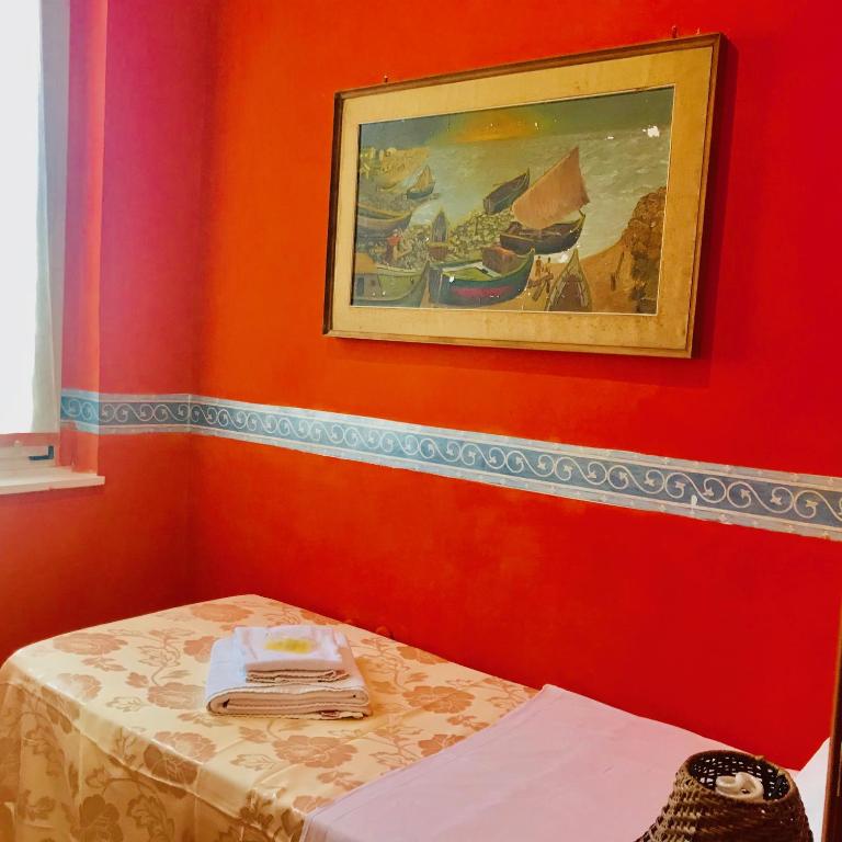 Одноместный (Стандартный одноместный номер с общей ванной комнатой), when in Rome Accommodation Guest House