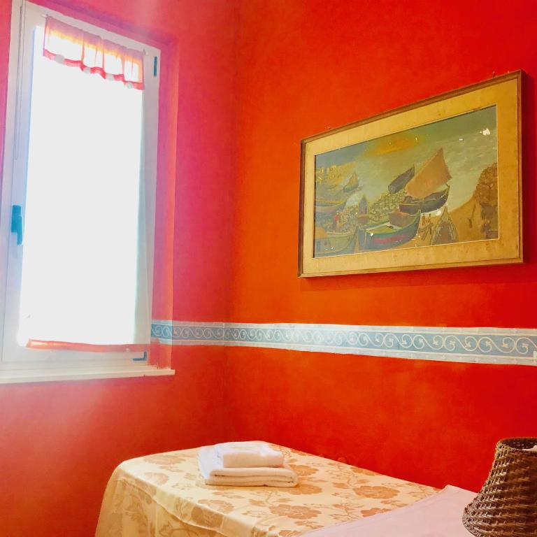 Одноместный (Стандартный одноместный номер с общей ванной комнатой), when in Rome Accommodation Guest House