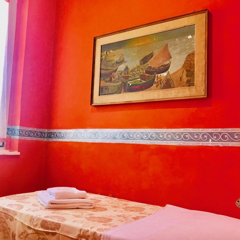 Одноместный (Стандартный одноместный номер с общей ванной комнатой), when in Rome Accommodation Guest House