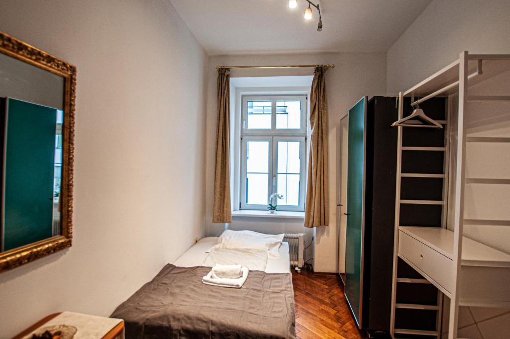 Апартаменты (Апартаменты с 2 спальнями) гостевого дома Pension Hargita, Вена
