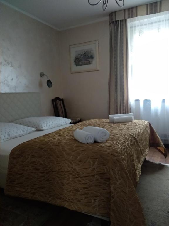 Двухместный (Классический двухместный номер с ванной комнатой) отеля Villa Almira, Поляница-Здруй
