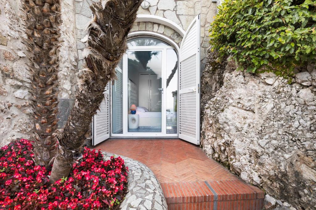 Апартаменты (Апартаменты Делюкс) виллы LHP Suite Capri Villa La Giara, Капри