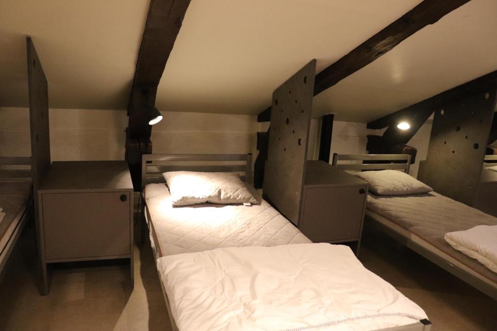 Номер (Кровать в 16-местном общем номере для мужчин и женщин, Шеппсхольмен) хостела STF af Chapman & Skeppsholmen, Стокгольм