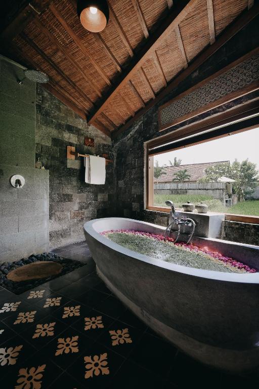 Вилла (Люкс Wooden, вид на рисовое поле и бассейн), Puri Landu Ubud Luxury Villas