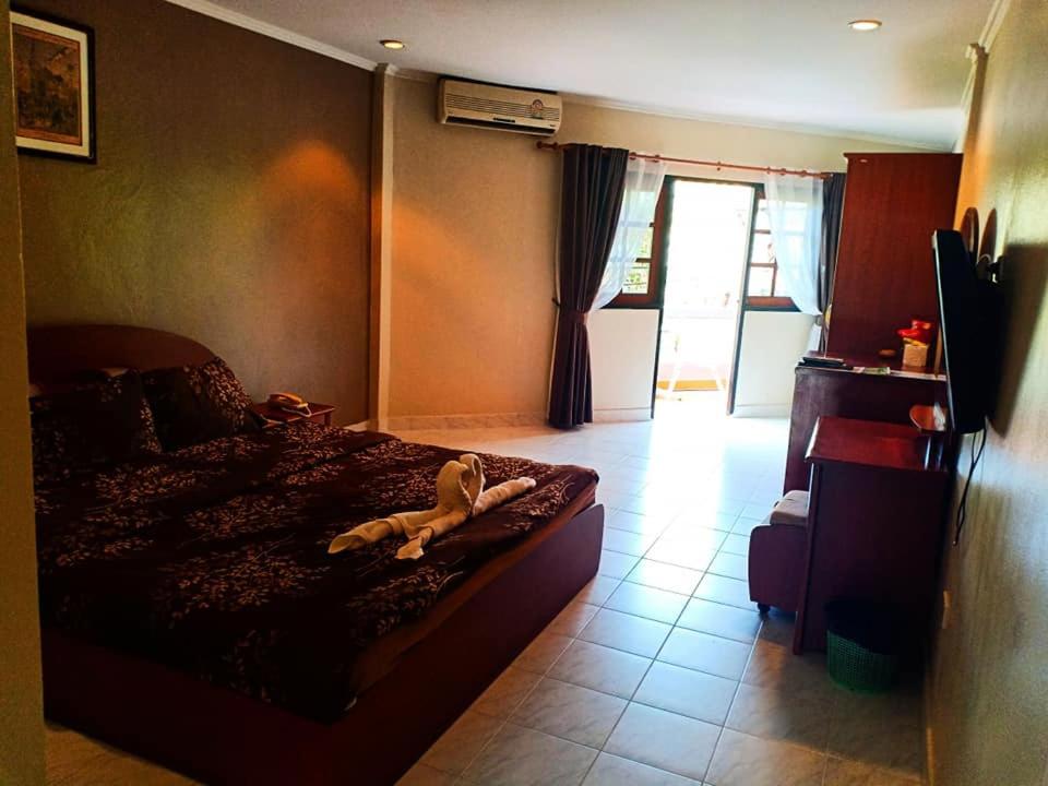 Двухместный (Улучшенный двухместный номер с 1 кроватью) курортного отеля Southern Star Resort, Паттайя
