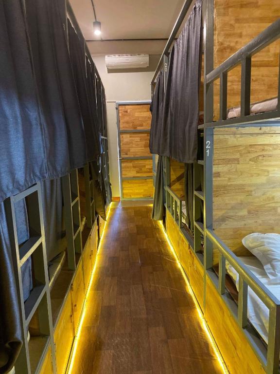 Номер (Спальное место на двухъярусной кровати в общем номере для мужчин и женщин) хостела Kimsun Hostel, Сием Рип