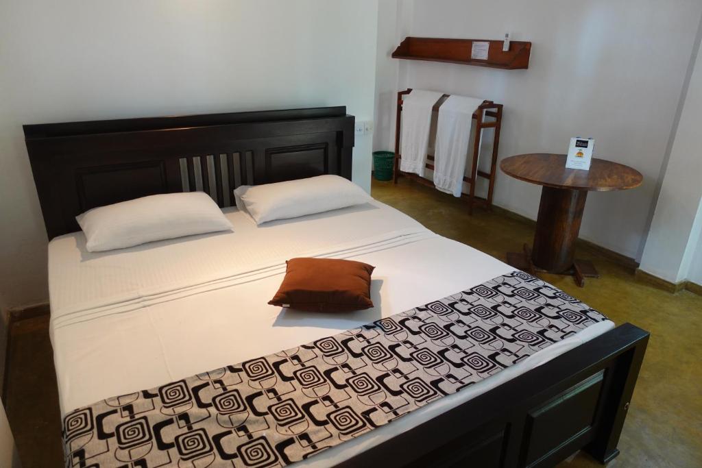 Двухместный (Двухместный номер Делюкс с 1 кроватью и боковым видом на море) отеля Ganesh Garden Beach Cabanas, Тангалла