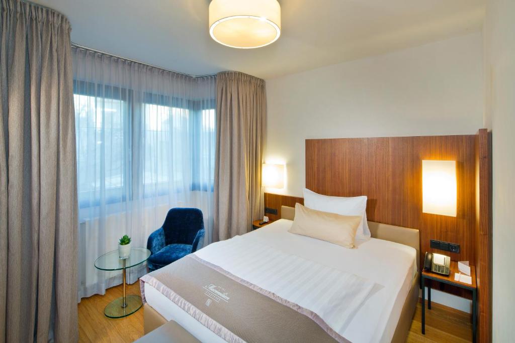 Двухместный (Двухместный номер эконом-класса с 1 кроватью и кондиционером) отеля Hotel Maximilian - Stadthaus Penz, Инсбрук