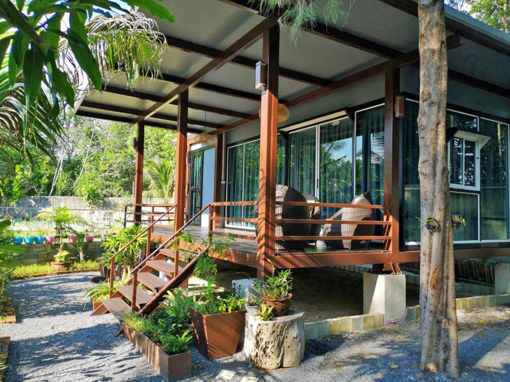 Вилла (Вилла с видом на сад) курортного отеля Poonsiri Resort Aonang, Краби