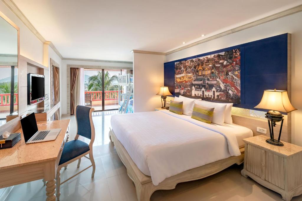 Двухместный (Семейный номер с 1 кроватью размера «queen-size» и 1 двухъярусной кроватью) отеля Novotel Phuket Resort, Пхукет