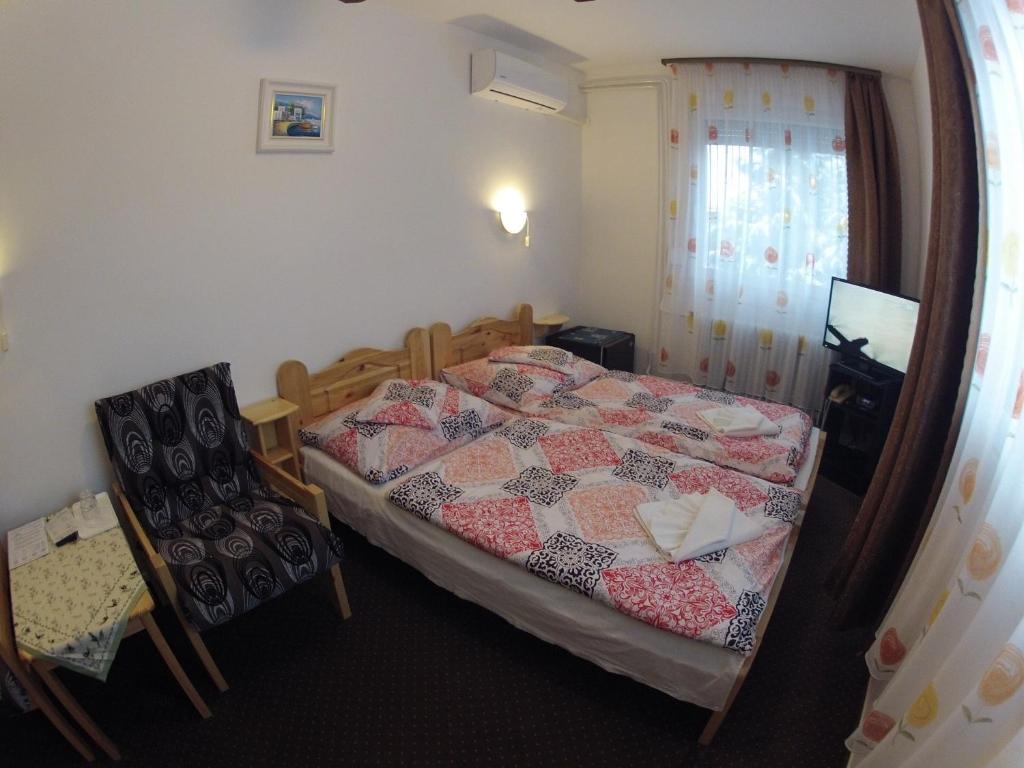 Двухместный (Двухместный номер с 1 кроватью или 2 отдельными кроватями) гостевого дома Olympos Panzió, Будаорш
