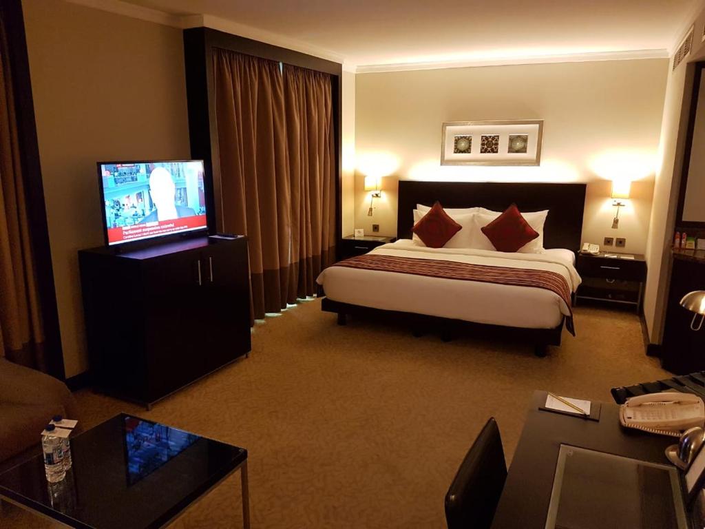 Семейный (Семейный номер Делюкс - Для некурящих), Отель Ramada Plaza by Wyndham Dubai Deira