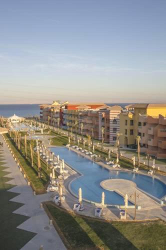 Номер (Шале с двумя спальнями) курортного отеля Porto South Beach(بورتو ساوث بيتش), Айн-Сохна