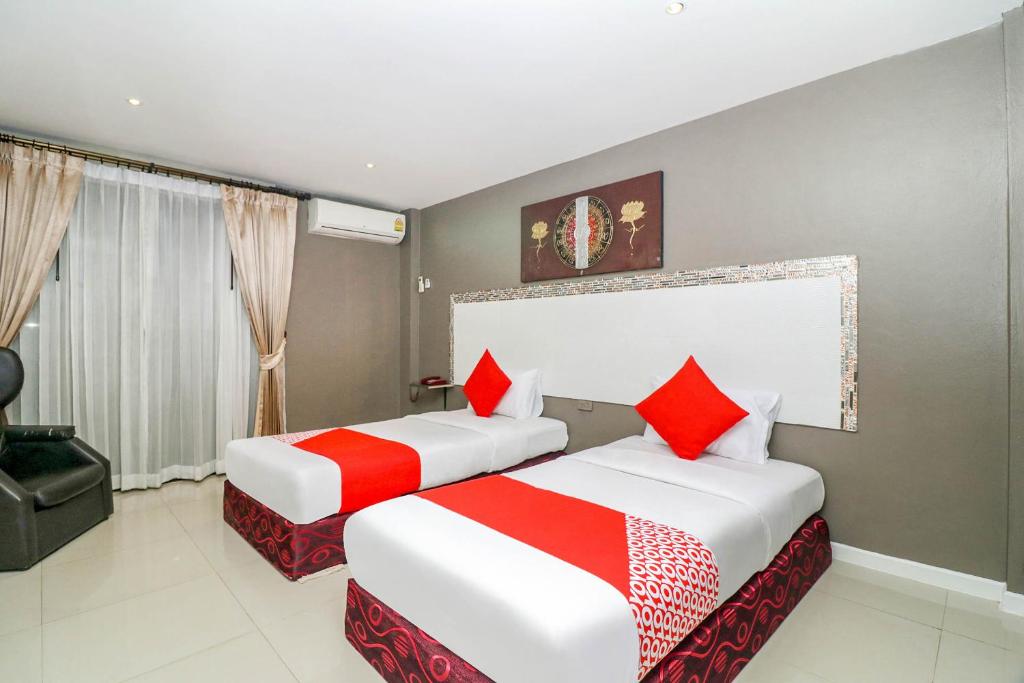 Двухместный (Стандартный двухместный номер с 2 отдельными кроватями) отеля Natural Beach Baan-Sila, Паттайя