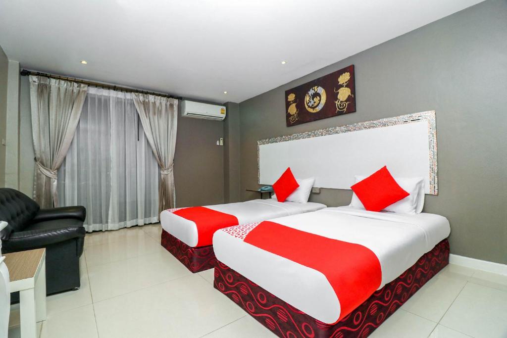 Двухместный (Двухместный номер с 2 отдельными кроватями и видом на бассейн) отеля Natural Beach Baan-Sila, Паттайя
