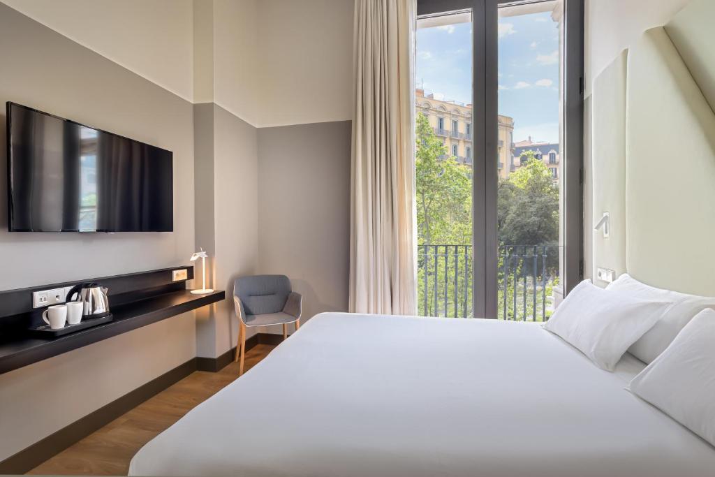 Двухместный (Улучшенный двухместный номер с 1 кроватью) отеля Occidental Diagonal 414, Барселона