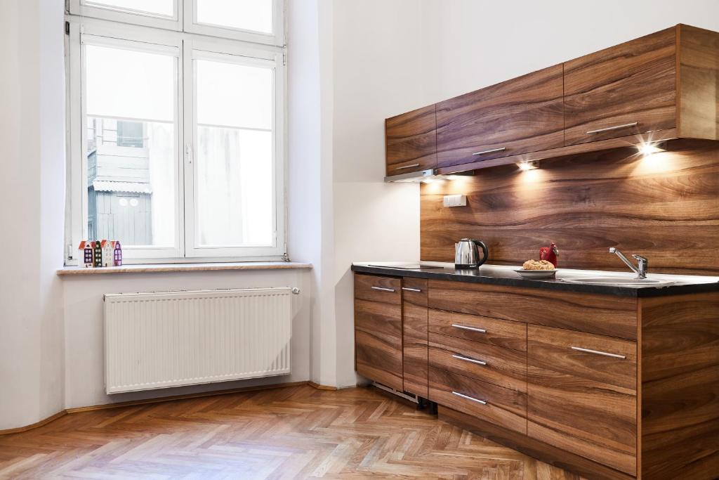 Апартаменты (Апартаменты с 2 спальнями и видом на город - Лиловый), Krakow For You Budget Apartments