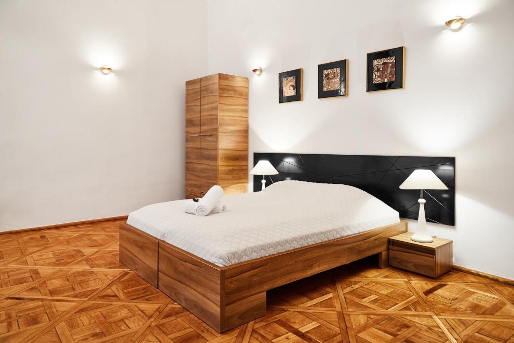 Апартаменты (Апартаменты с 2 спальнями и видом на город - Лиловый), Krakow For You Budget Apartments