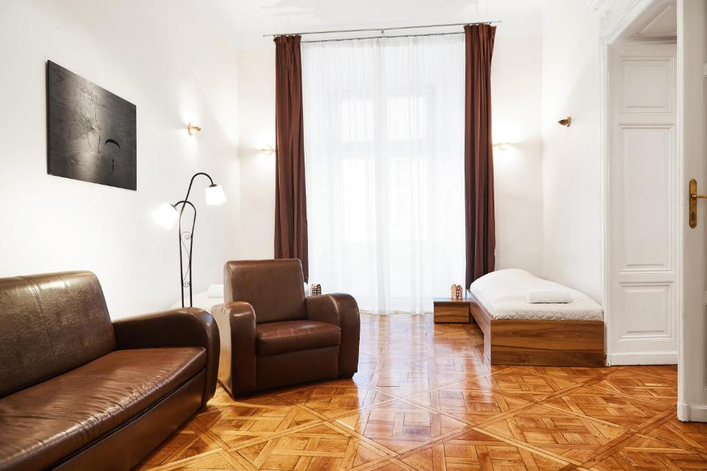 Апартаменты (Апартаменты с 2 спальнями и видом на город - Лиловый), Krakow For You Budget Apartments