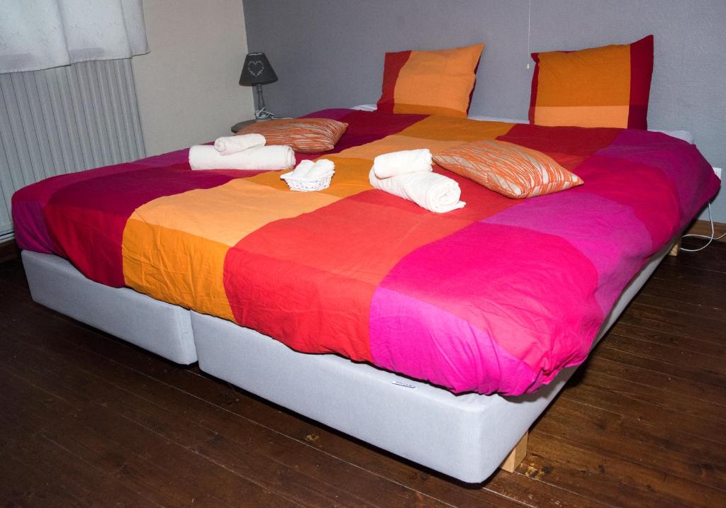 Двухместный (Стандартный двухместный номер с 1 кроватью или 2 отдельными кроватями) отеля B&B L'Epicure, Гуви