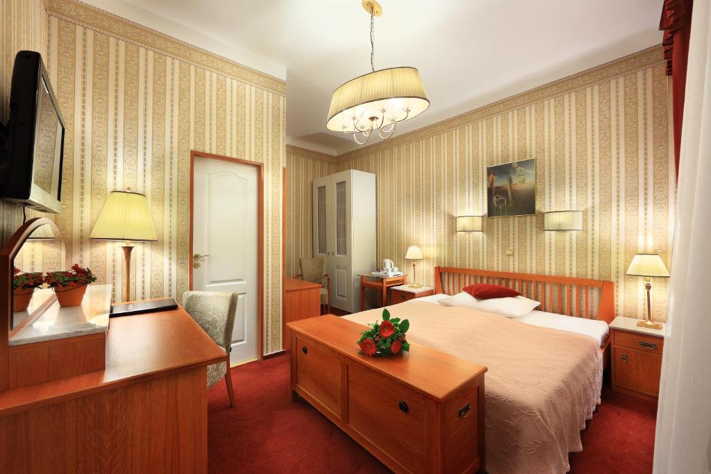 Одноместный (Одноместный номер) отеля Salvator, Прага
