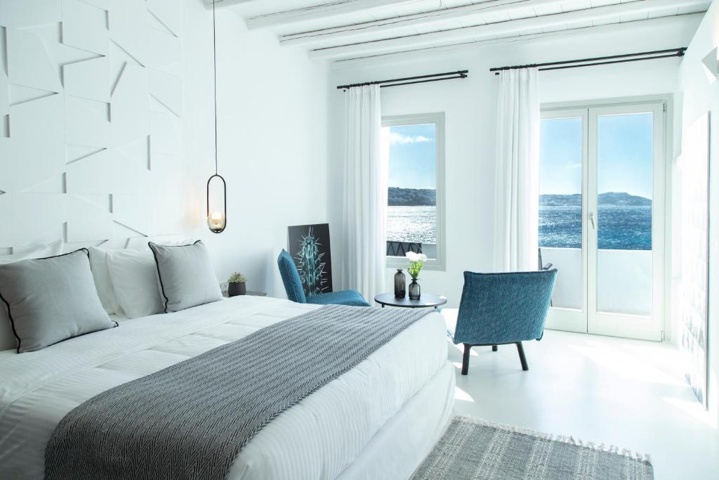 Двухместный (Улучшенный номер с видом на море) отеля Nimbus Mykonos, Агиос-Стефанос, Эгейские острова