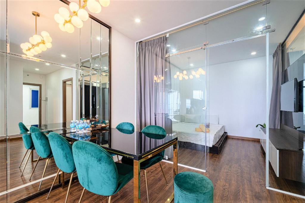 Апартаменты (Апартаменты «Премиум» с 3 спальнями и видом на океан), iSeaview Nha Trang Beach Apartment