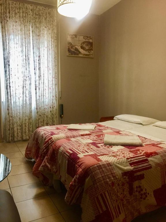 Двухместный (Двухместный номер с 1 кроватью и общей ванной комнатой), Rome City Hostel