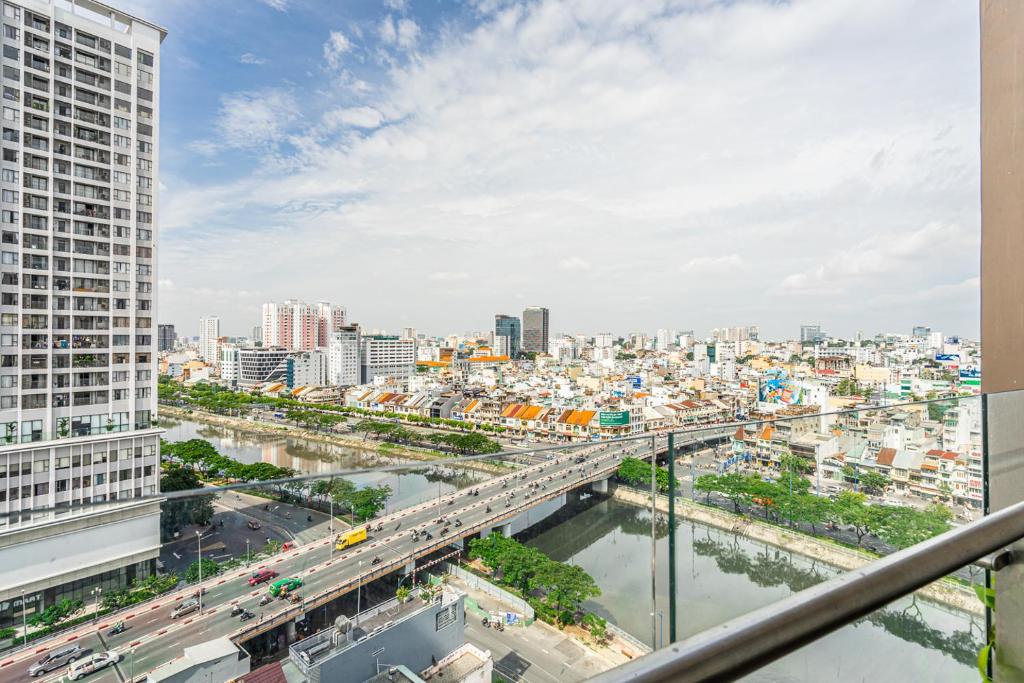 Апартаменты (Апартаменты с 2 спальнями), MILLENIUM SAIGON RIVERSIDE with BITEXCO VIEW