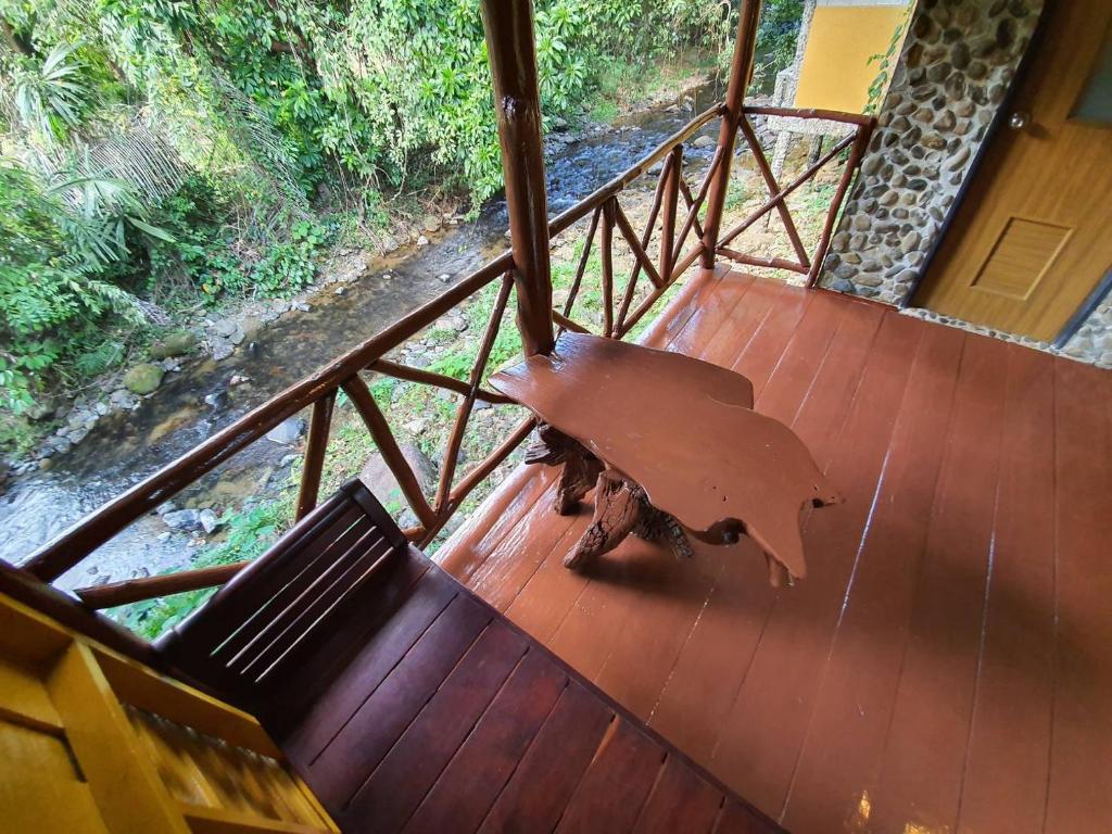 Номер (Бунгало - У воды), Tree Tops River Huts