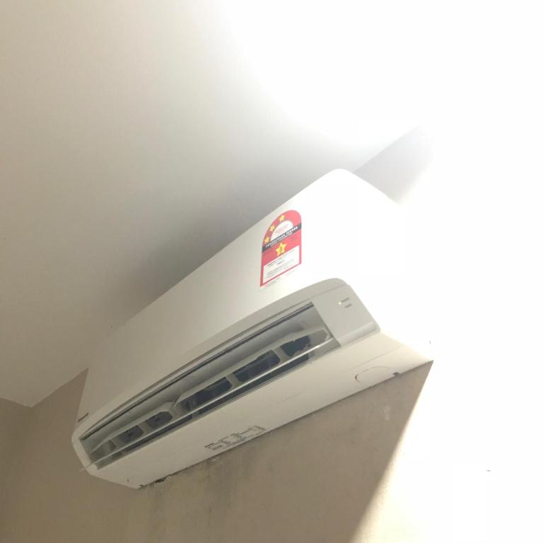 Семейный (Семейный номер), Iskandar Sinsuran Guesthouse