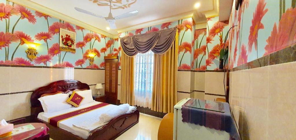 Двухместный (Номер Делюкс с кроватью размера «king-size») отеля Hoàng Quân Hotel, Хошимин