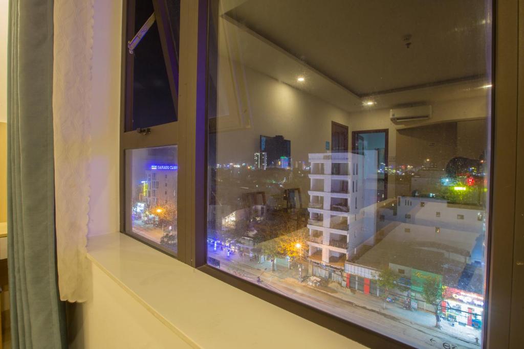 Двухместный (Двухместный номер Делюкс с 2 отдельными кроватями) отеля Son Ha Europa Hotel Da Nang, Дананг