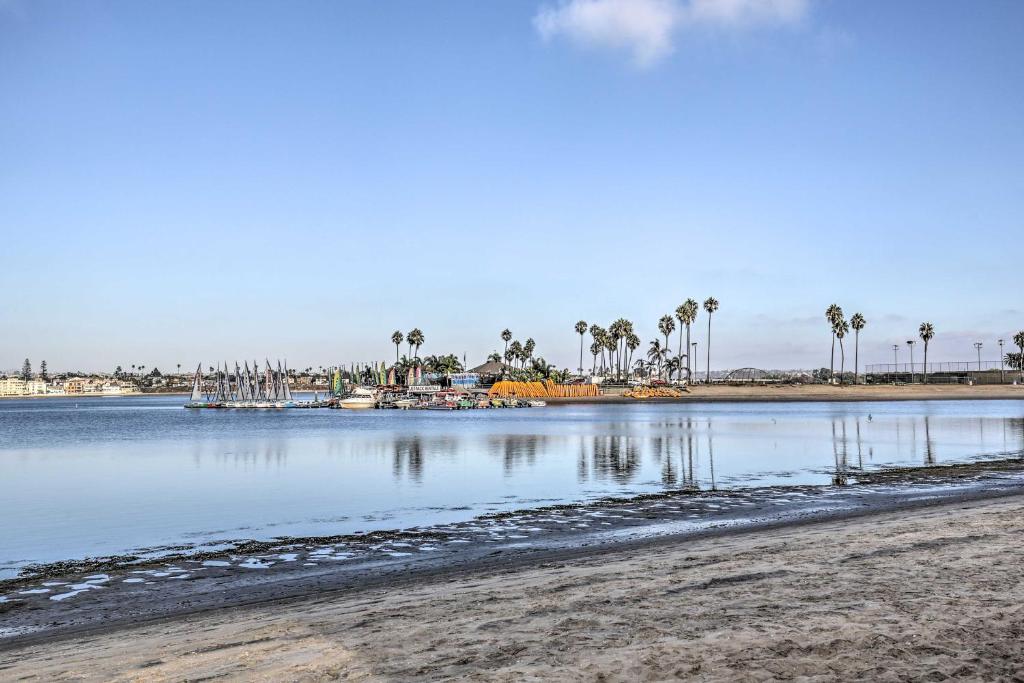 Номер (Дом для отпуска), San Diego Home - Walk to Sail Bay and Mission Beach!