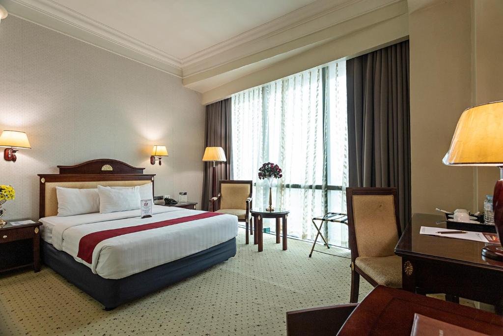 Двухместный (Grand Deluxe Double Room - Leisure Stay), Sarrosa International Hotel and Residential Suites