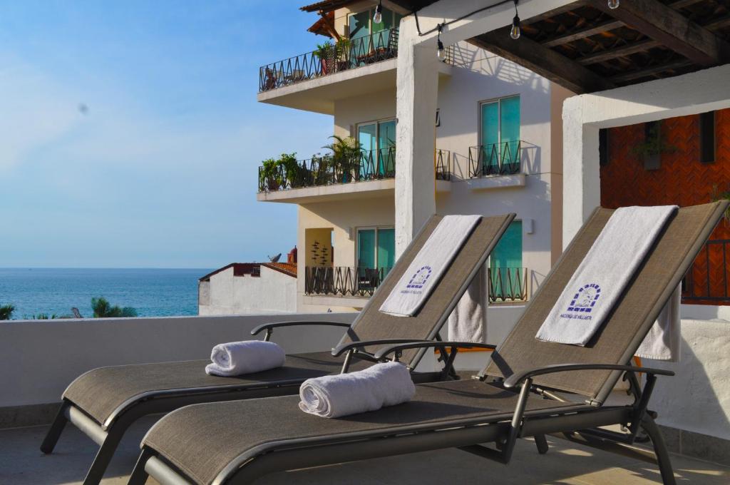 Hacienda Vallarta Suites en Playa los Muertos - SOLO ADULTOS