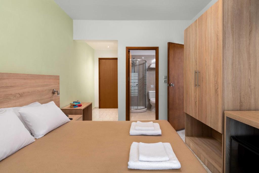 Апартаменты (Апартаменты с 2 спальнями и видом на бассейн) отеля Meliton Hotel, Теологос