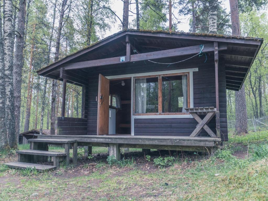 Номер (Коттедж с общей ванной комнатой), Huhtiniemi Camping