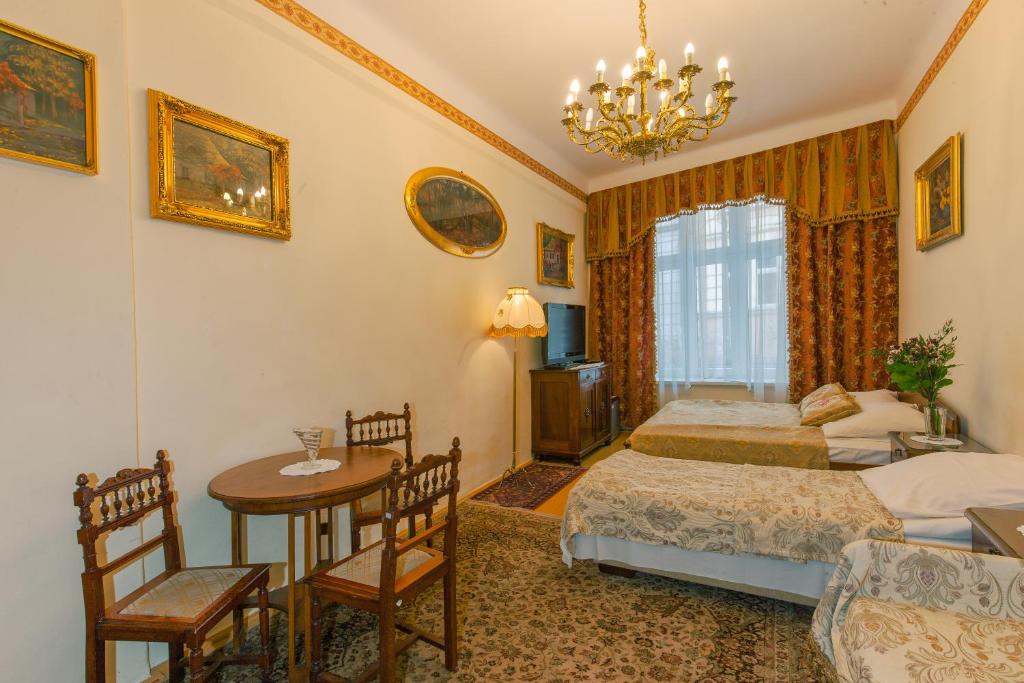 Апартаменты (Апартаменты с 2 спальнями (для 6 взрослых)) апарт-отеля Metropolitan Apartments, Краков
