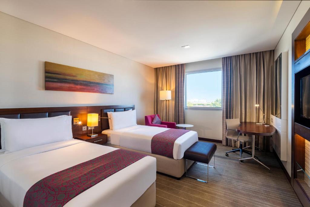 Двухместный (Двухместный номер с 2 односпальными кроватями) отеля Holiday Inn AlSeeb Muscat, Маскат
