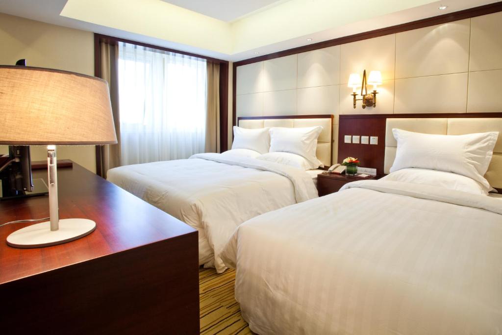 Сьюит (Для граждан материкового Китая – Семейный люкс) отеля Beijing Guizhou Hotel, Пекин