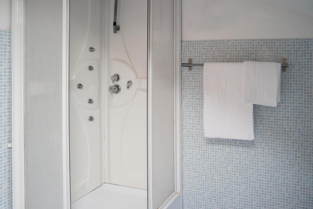 Четырехместный (Четырехместный номер с общей ванной комнатой) гостевого дома Residenza Ca' Dario, Венеция