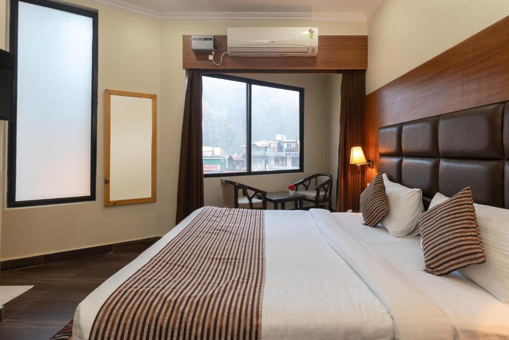 Двухместный (Стандартный двухместный номер с 1 кроватью) отеля Hotel Peepal Tree, Ришикеш