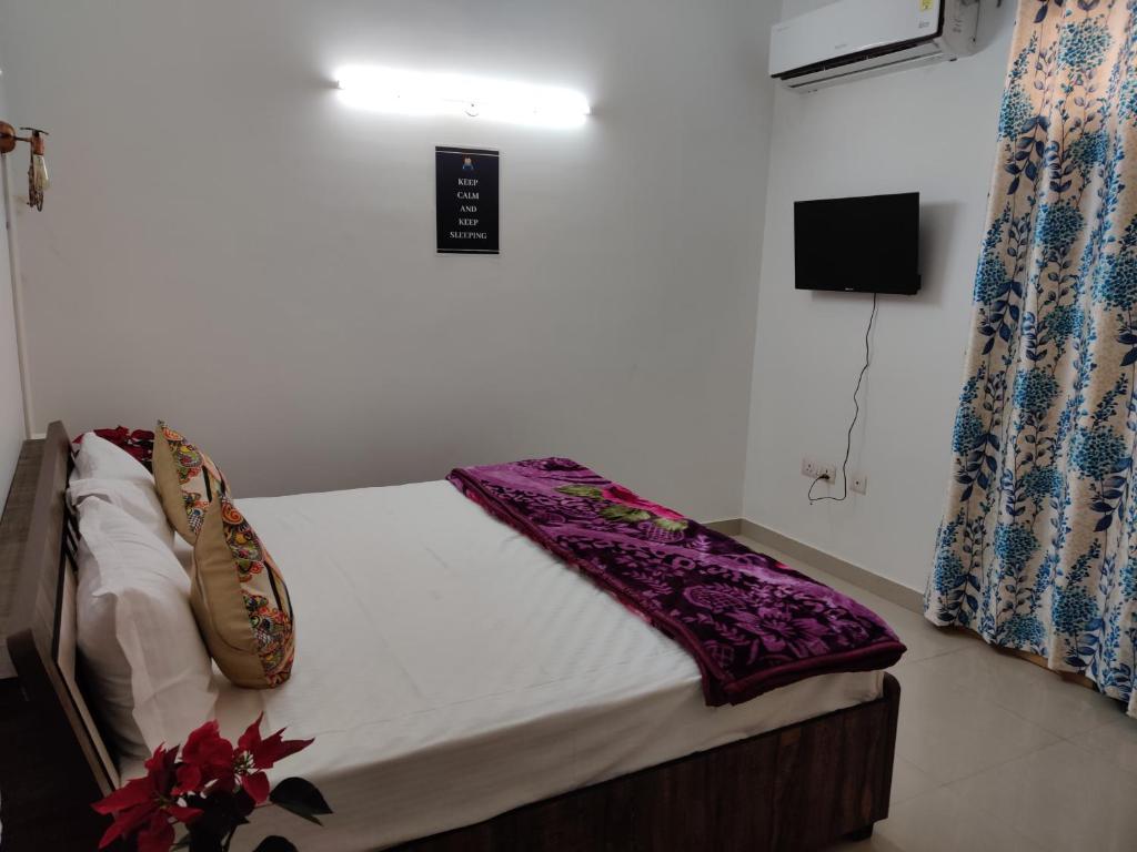 Двухместный (Двухместный номер Делюкс с 1 кроватью и балконом), Hostel Karwaan Jaipur