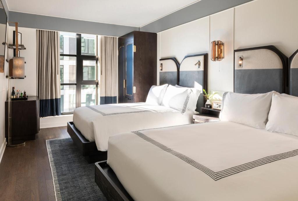 Четырехместный (Двухместный номер с 2 двуспальными кроватями) отеля Thompson Washington D.C., Вашингтон