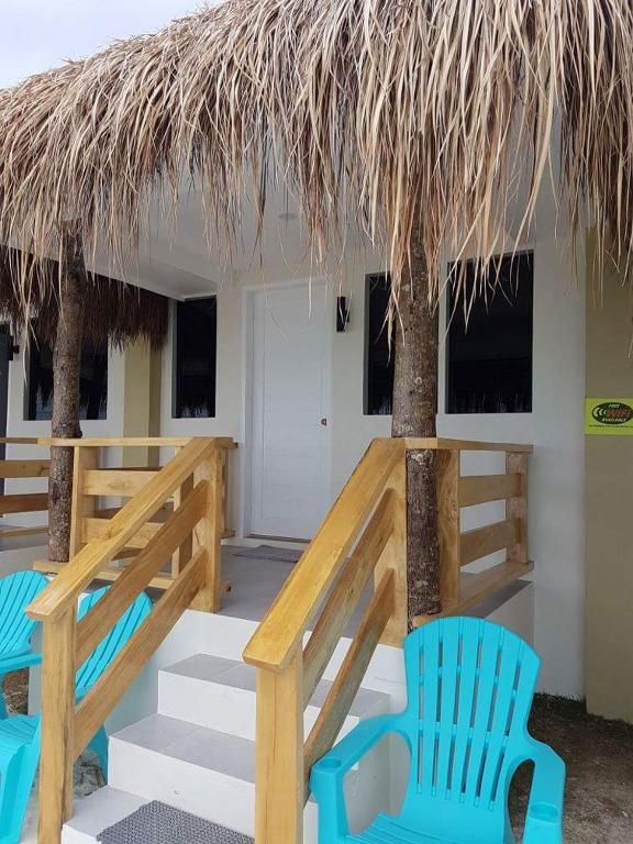 Двухместный (Двухместный номер Делюкс с 2 отдельными кроватями и видом на море) курортного отеля Tropical Fun Ta Sea Rentals, Сикихор