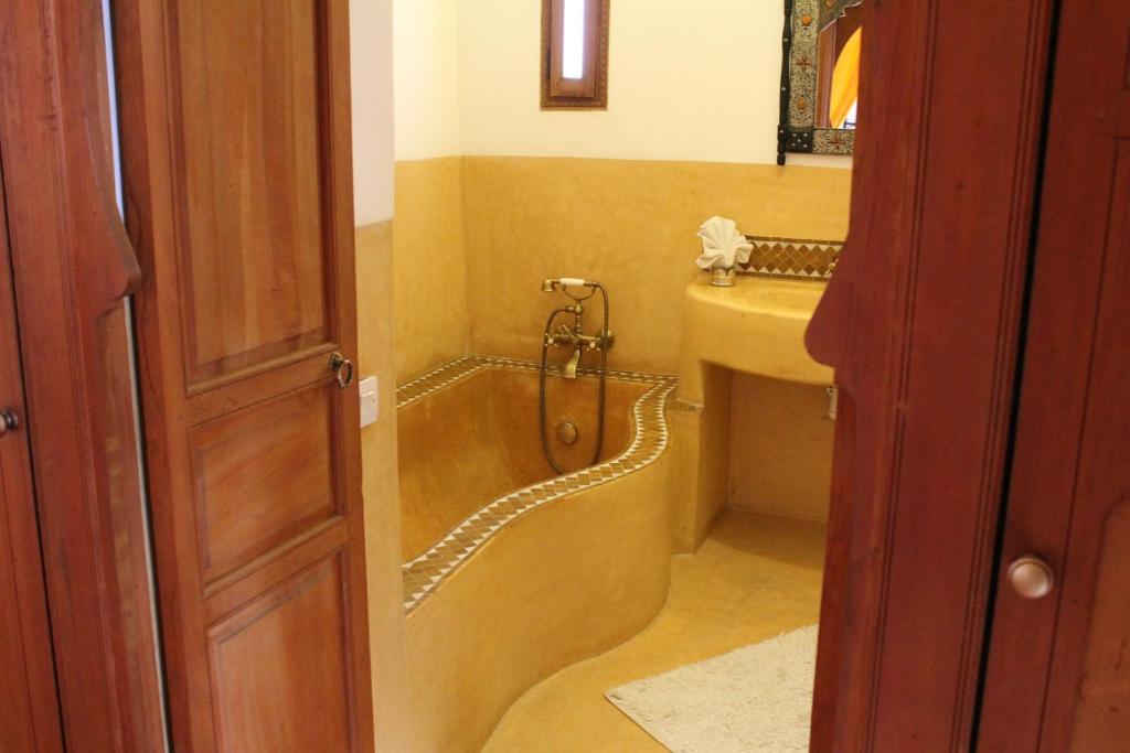 Сьюит (Номер Zagora), Riad Smara