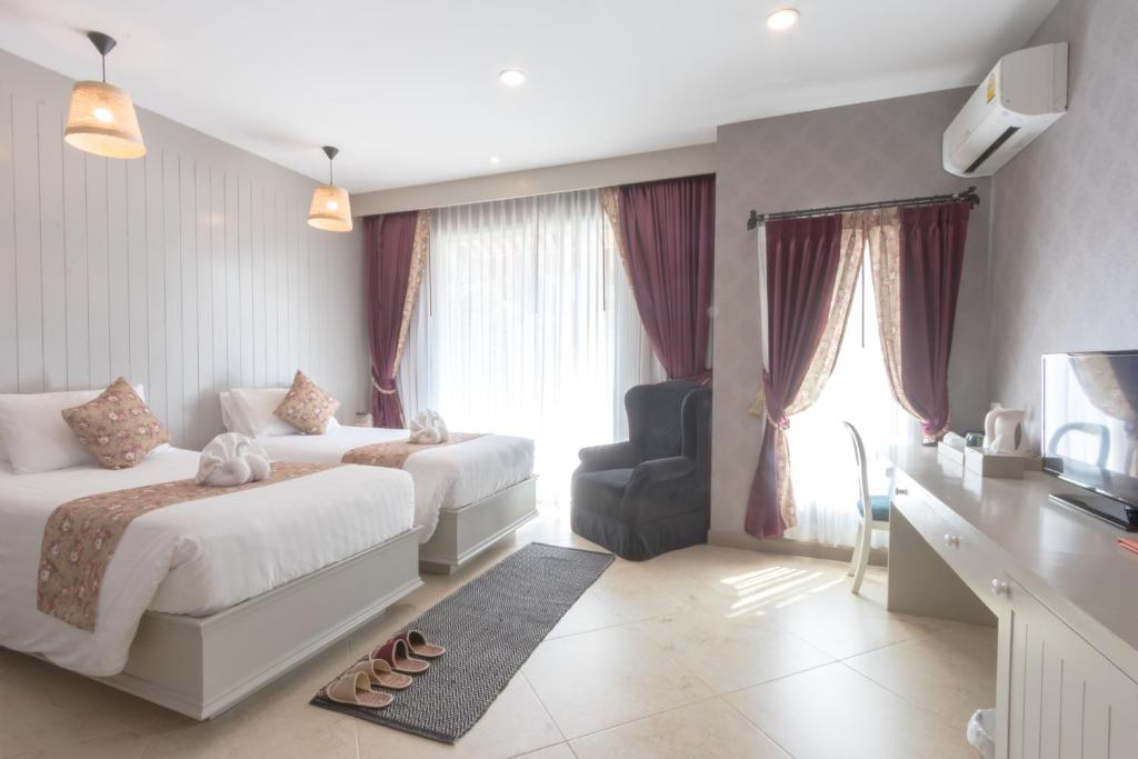 Двухместный (Двухместный номер с 2 отдельными кроватями и видом на бассейн) отеля La Villa Boutique hotel, Сакэу